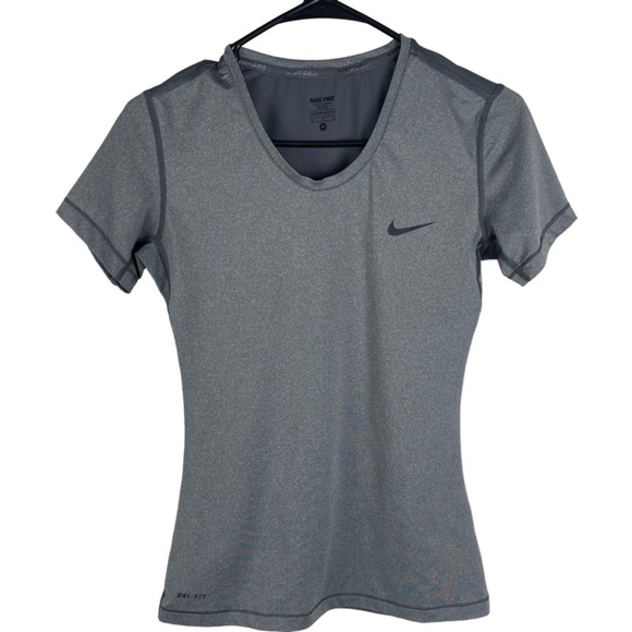 Nike Pro Woman’s Dri Fit Gray Workojt Tee shirt size M - Picture 1 of 9